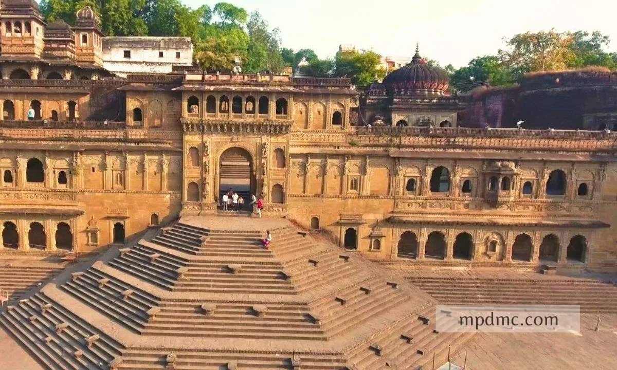 Grandeur-of-ahilya-fort, Madhya-Pradesh
