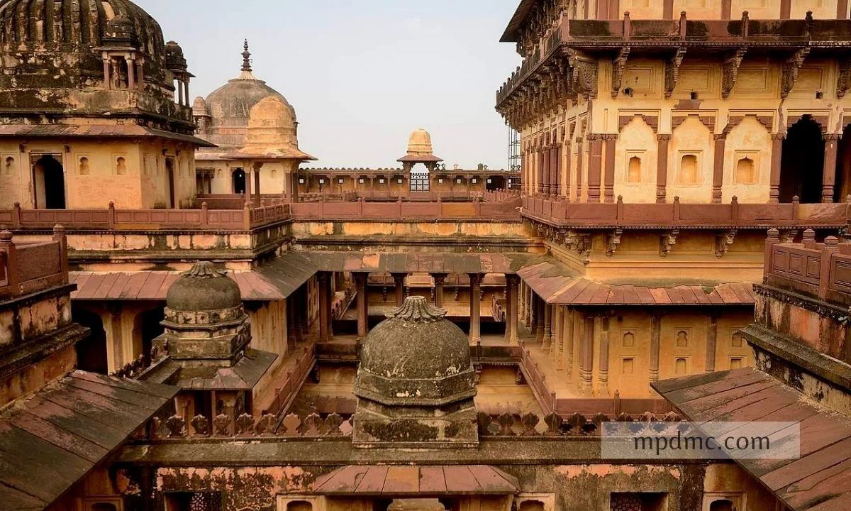 datia-palace, Madhya-pradesh