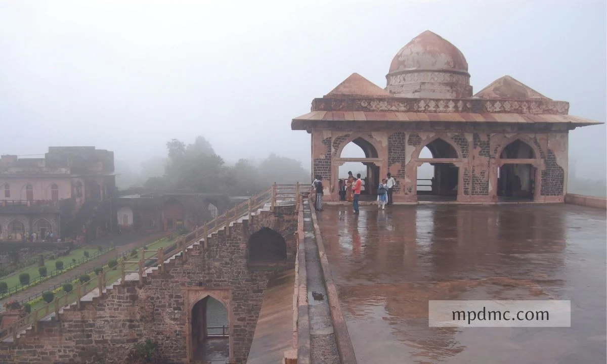 Chattris, Indore, Madhya-Pradesh