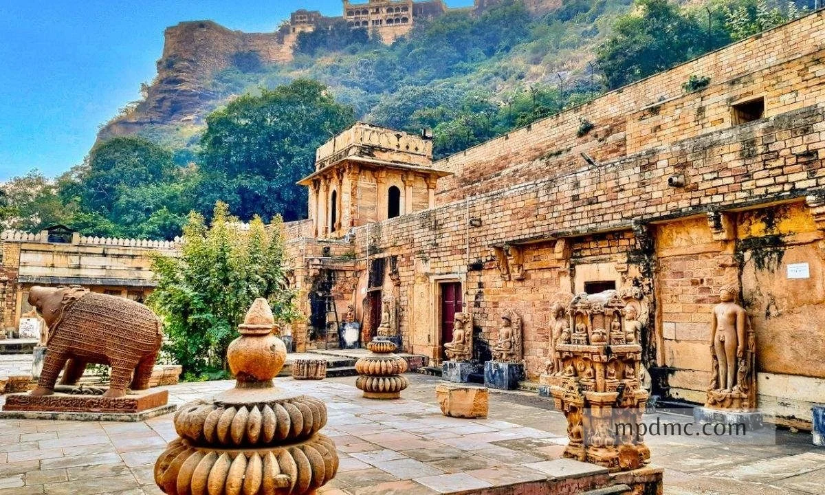 Gujari Mahal, Museum