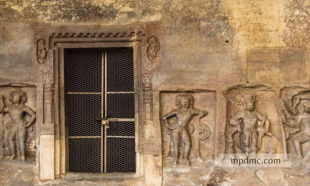 Brahmanical Rock Cut Caves, Madhya-Pradesh